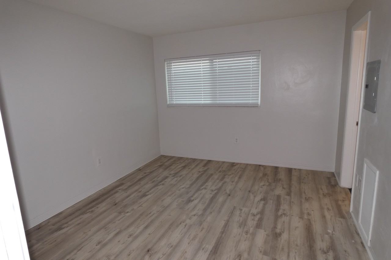 800 Tyrone Boulevard North #C-2 - Photo 7 of 11