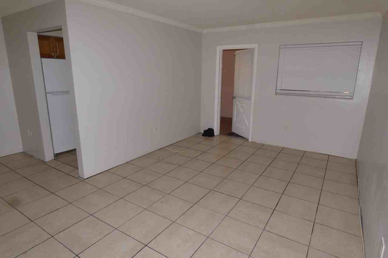 800 Tyrone Boulevard North #C-2 - Photo 4 of 11