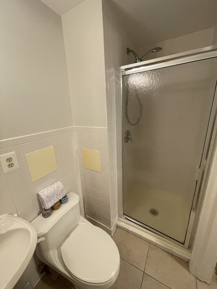 12 Lawngate Ct #NA - Photo 7 of 13