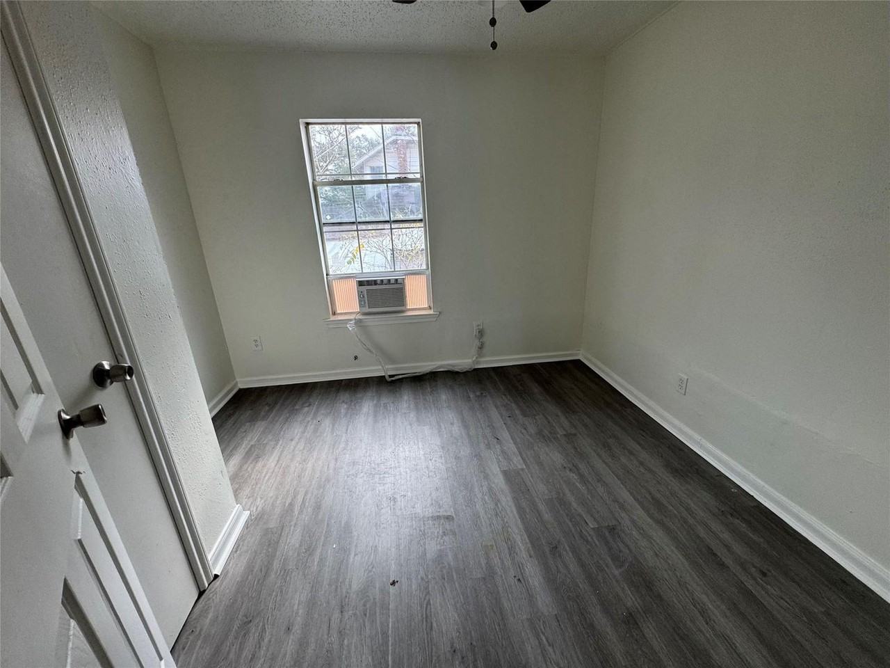 7016 Avenue F - Photo 5 of 22