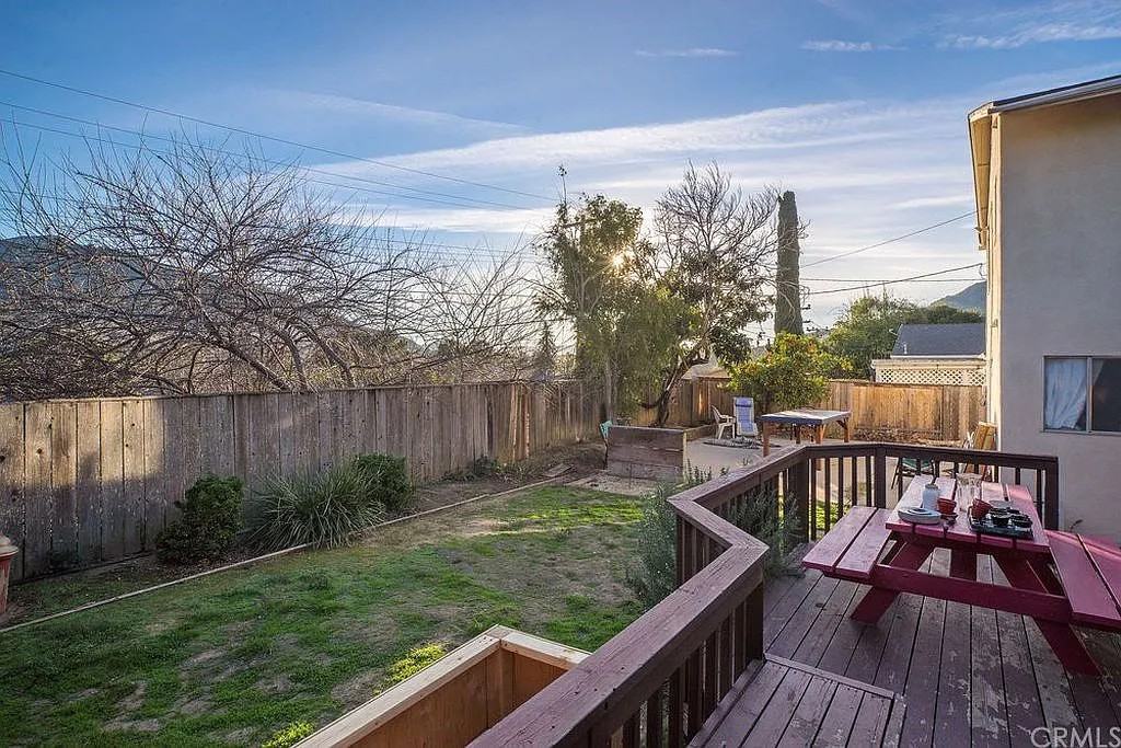 525 Dartmouth Drive - Photo 4 of 4