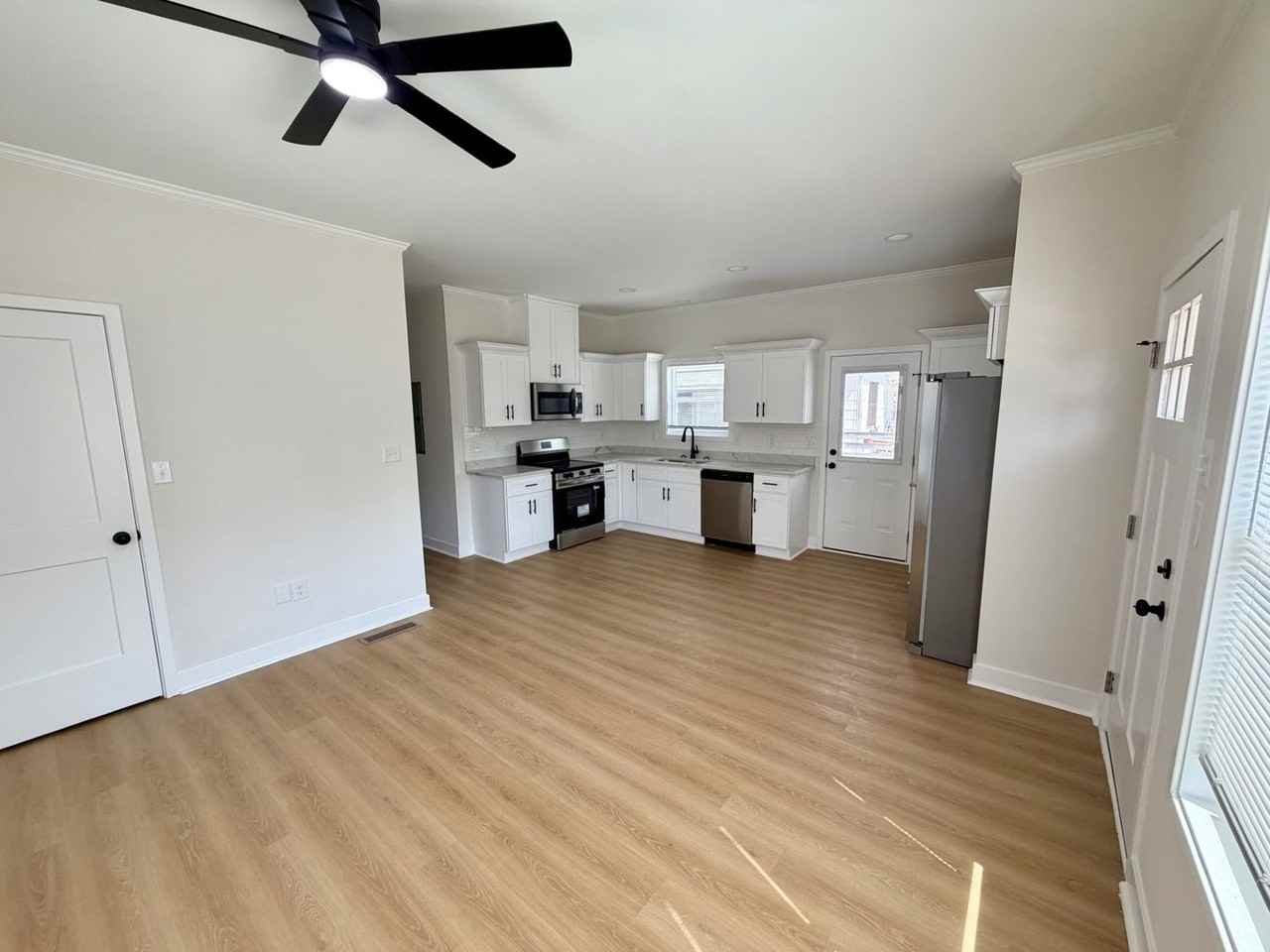 164 Indiana Ave - Photo 2 of 13