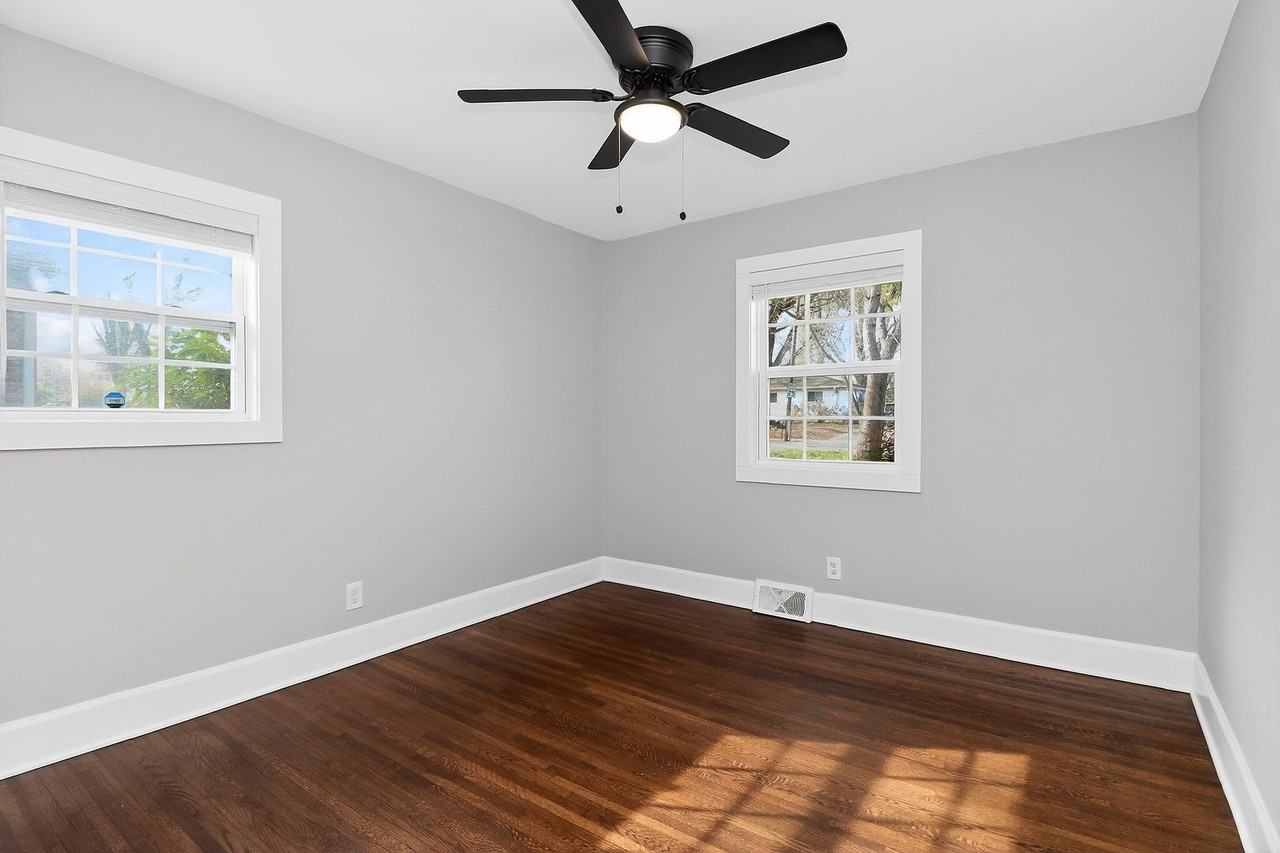 3801 Sudbury Rd - Photo 3 of 21