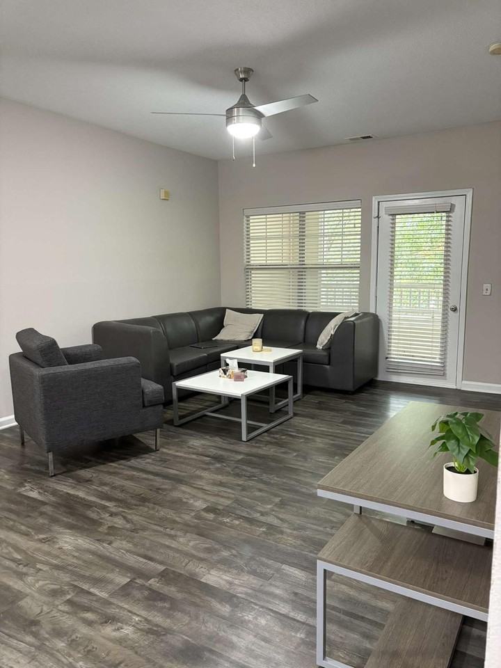 3551 Cum Laude Court - Photo 6 of 9