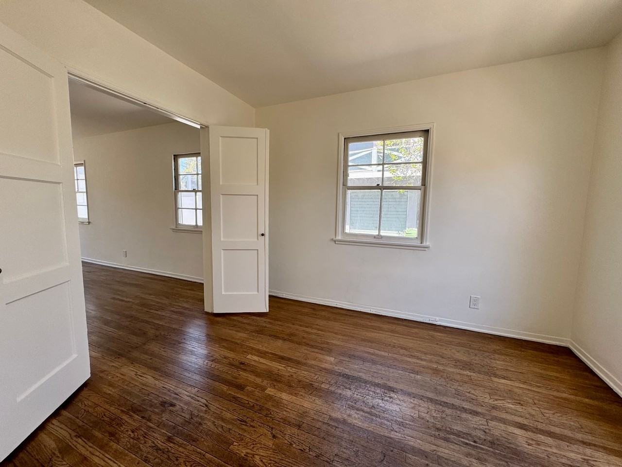 5179 W 20th St - Photo 2 of 11