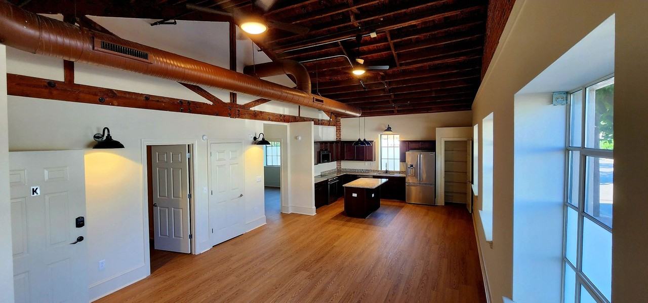 9 S Harvie St - Photo 5 of 7