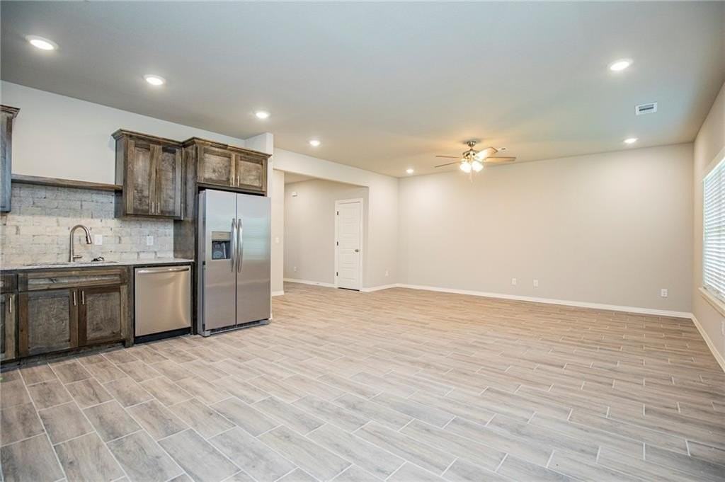 2003 Azlin Pl #B - Photo 3 of 7