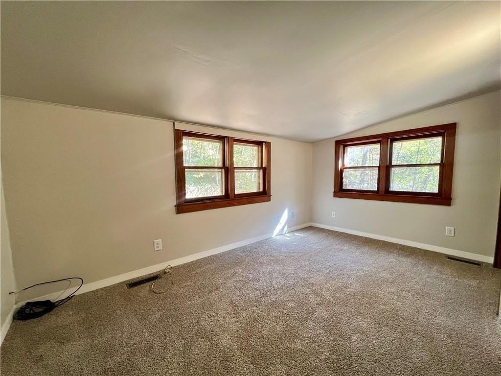 872 Butterfield Ave - Photo 6 of 10