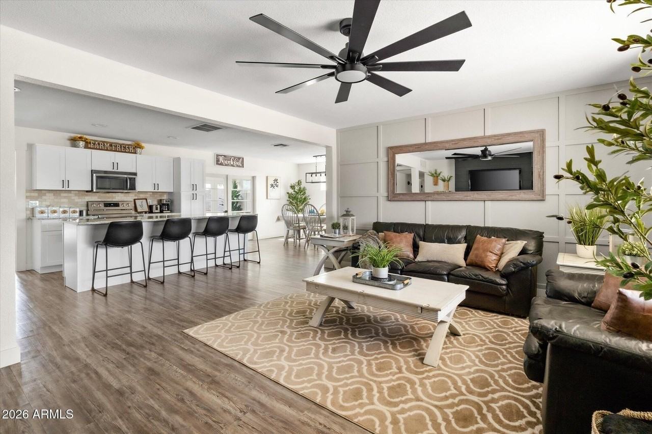 423 N 73rd Pl - Photo 6 of 50