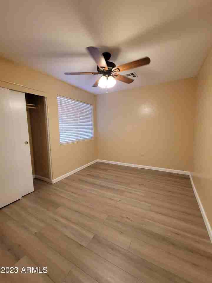 532 W 9th St Apt 101 #101 - Photo 7 of 9