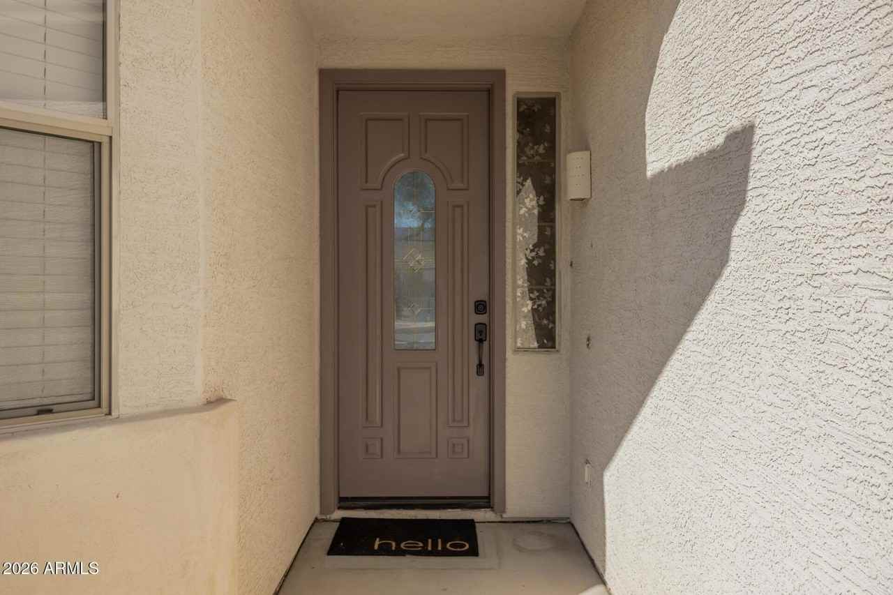 10224 S 182nd Ave - Photo 5 of 34