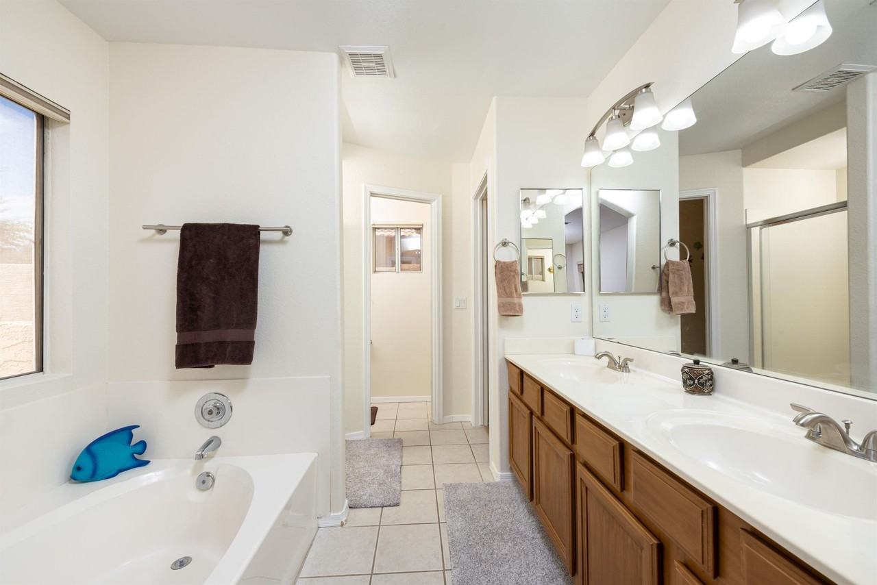 707 W Baylor Ln - Photo 6 of 22