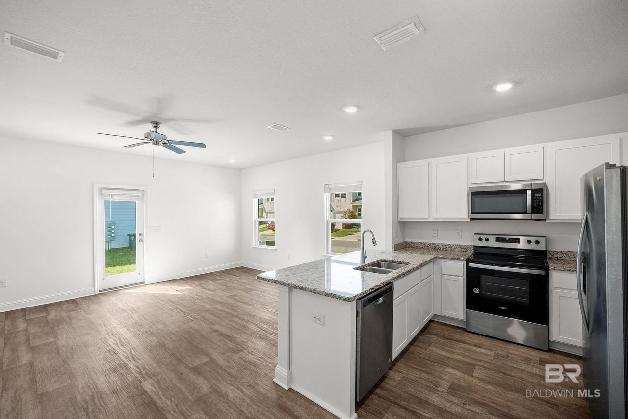 25806 Pollard Rd #78 - Photo 4 of 35