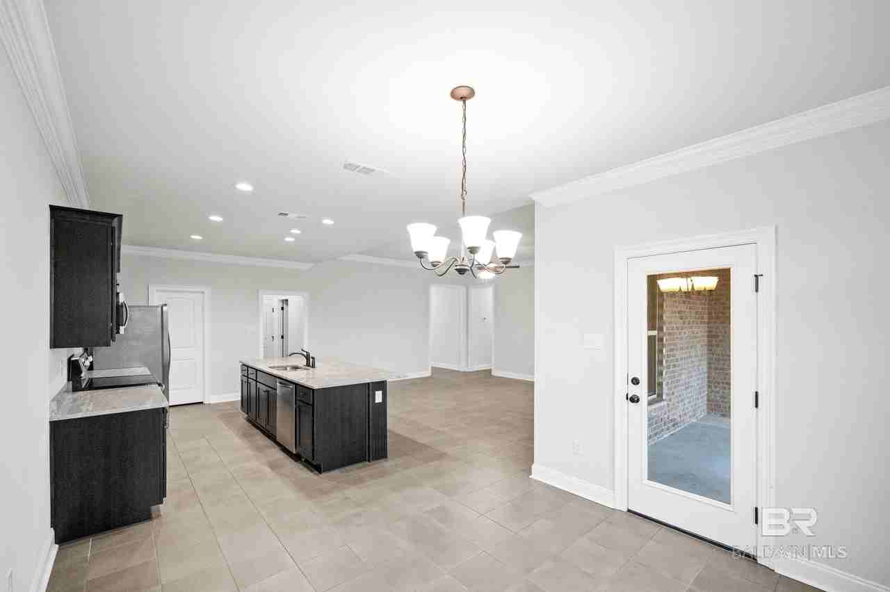 421 Silage Dr - Photo 7 of 19