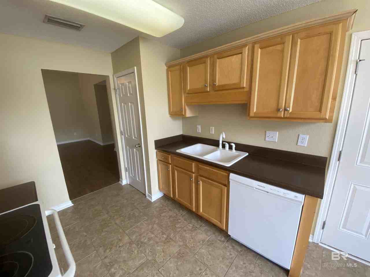 9064 Brookside Ln - Photo 5 of 16