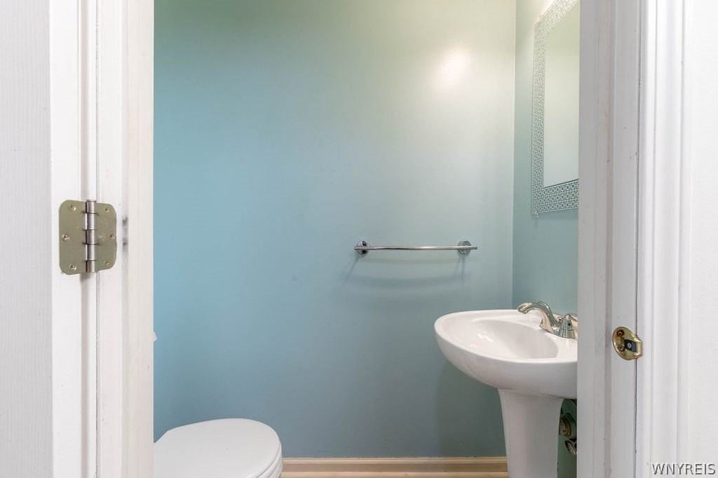 319 King Peterson Rd - Photo 6 of 29