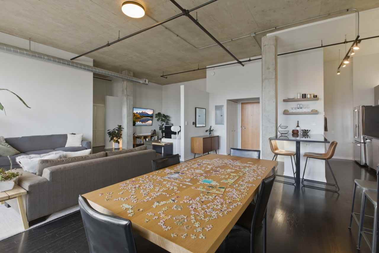 900 N Kingsbury St #1166 - Photo 6 of 20