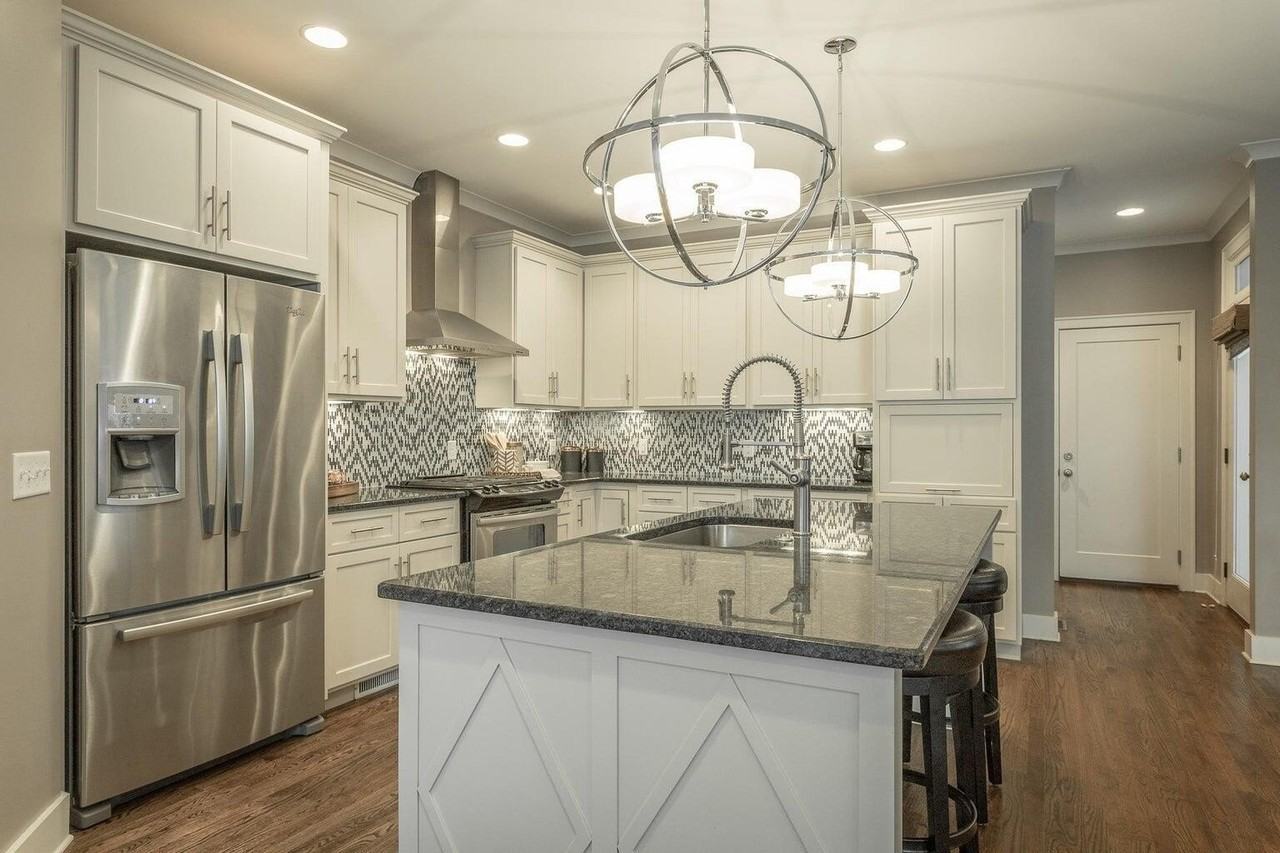 1710 Long St - Photo 4 of 5