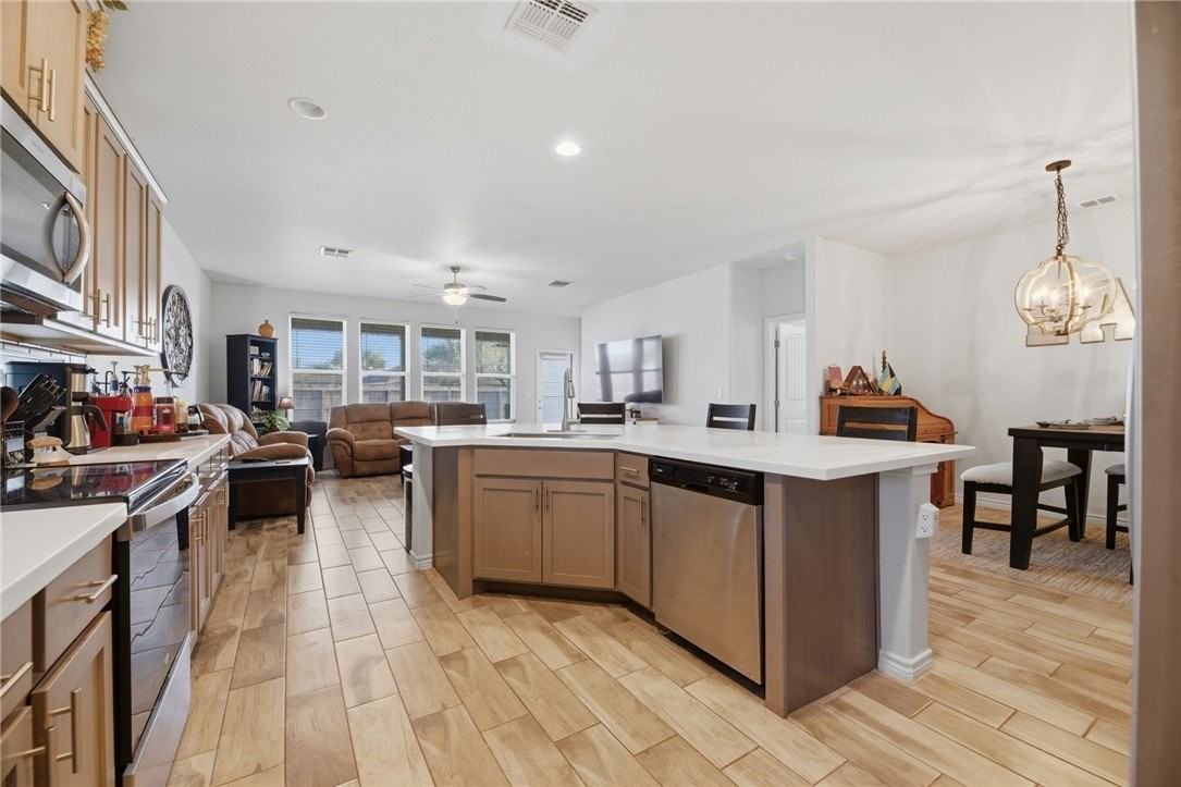 1927 Estes Flats Dr - Photo 7 of 23