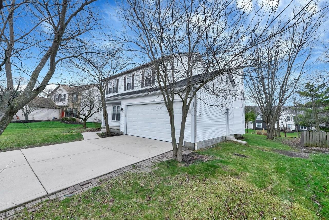 8690 Kirkland Dr - Photo 3 of 42