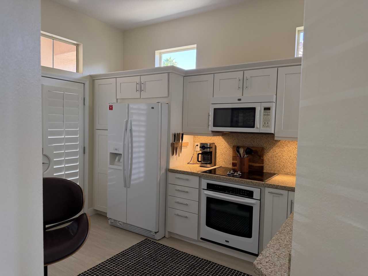 37672 Breeze Way - Photo 6 of 15