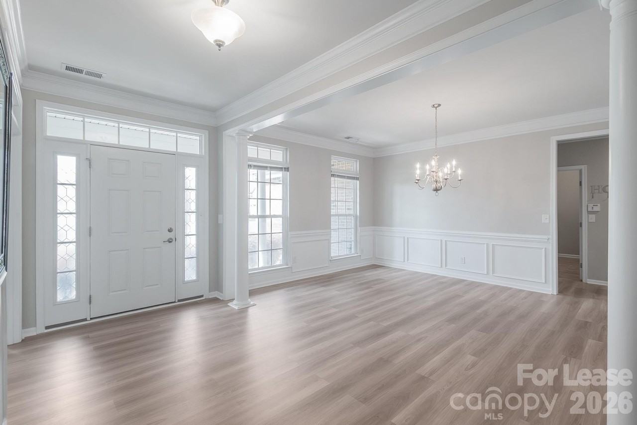 3048 Arsdale Rd - Photo 2 of 46