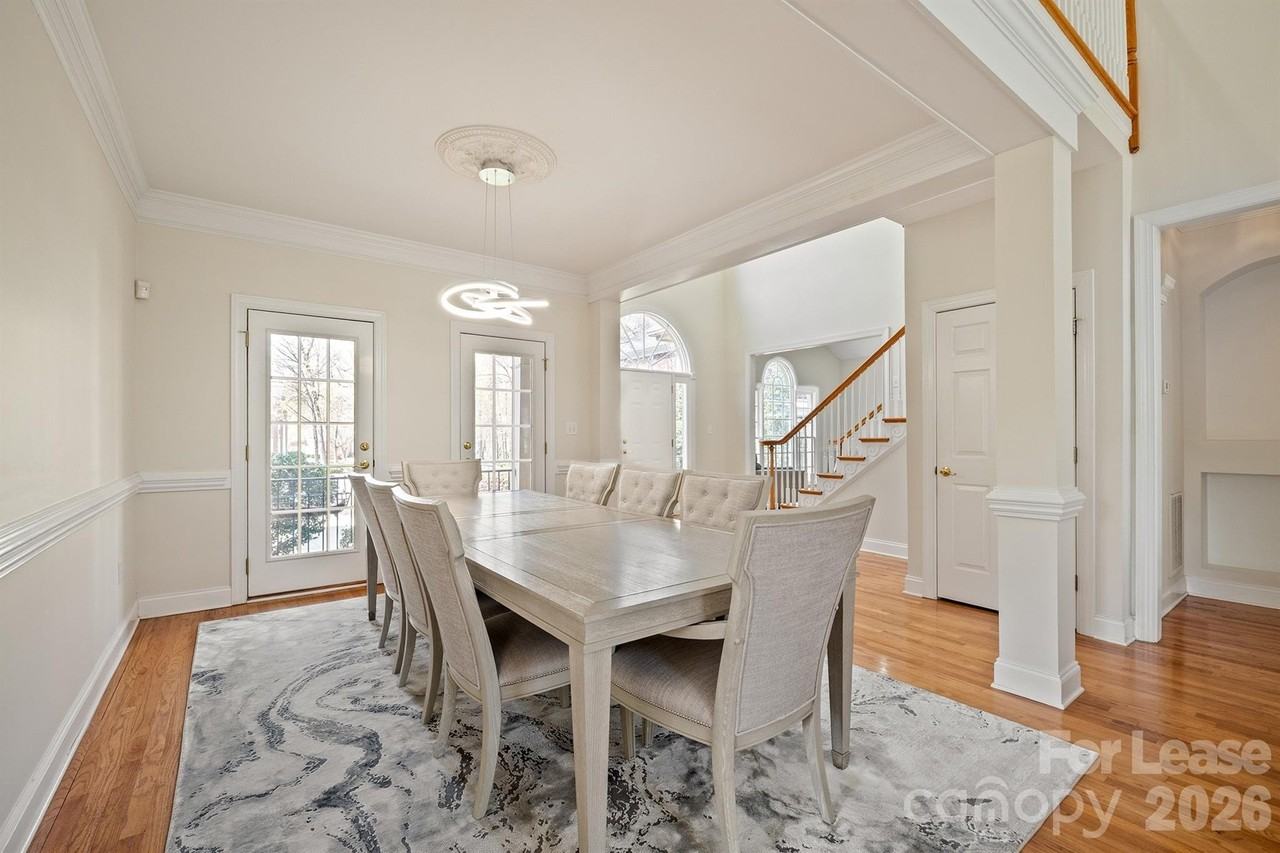 12004 Camargo Ct - Photo 7 of 39