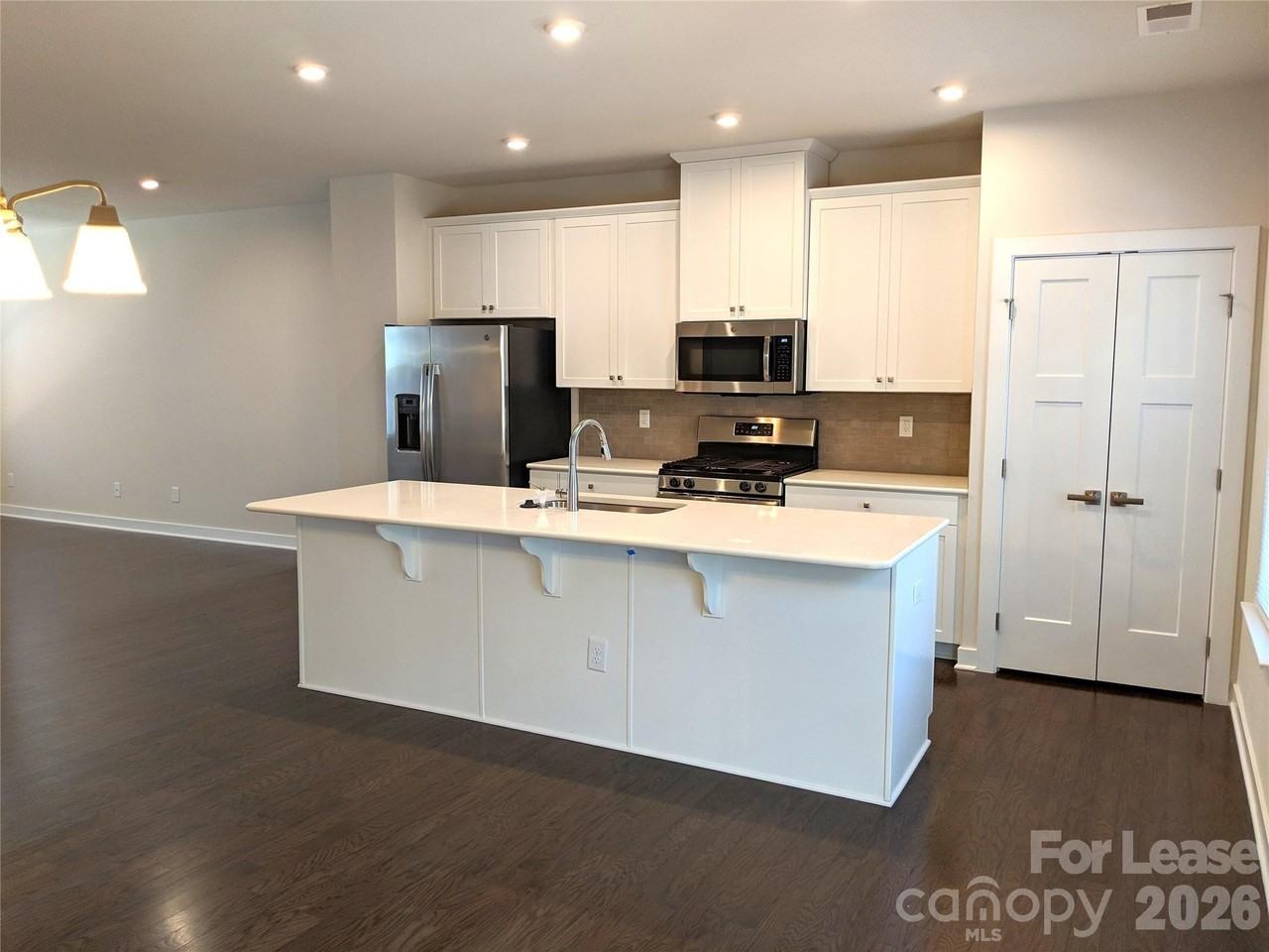 3051 Salix Bend Dr - Photo 3 of 18