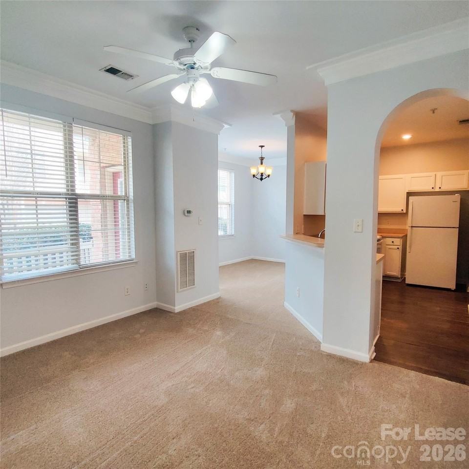 6427 Quarterbridge Ln - Photo 4 of 25