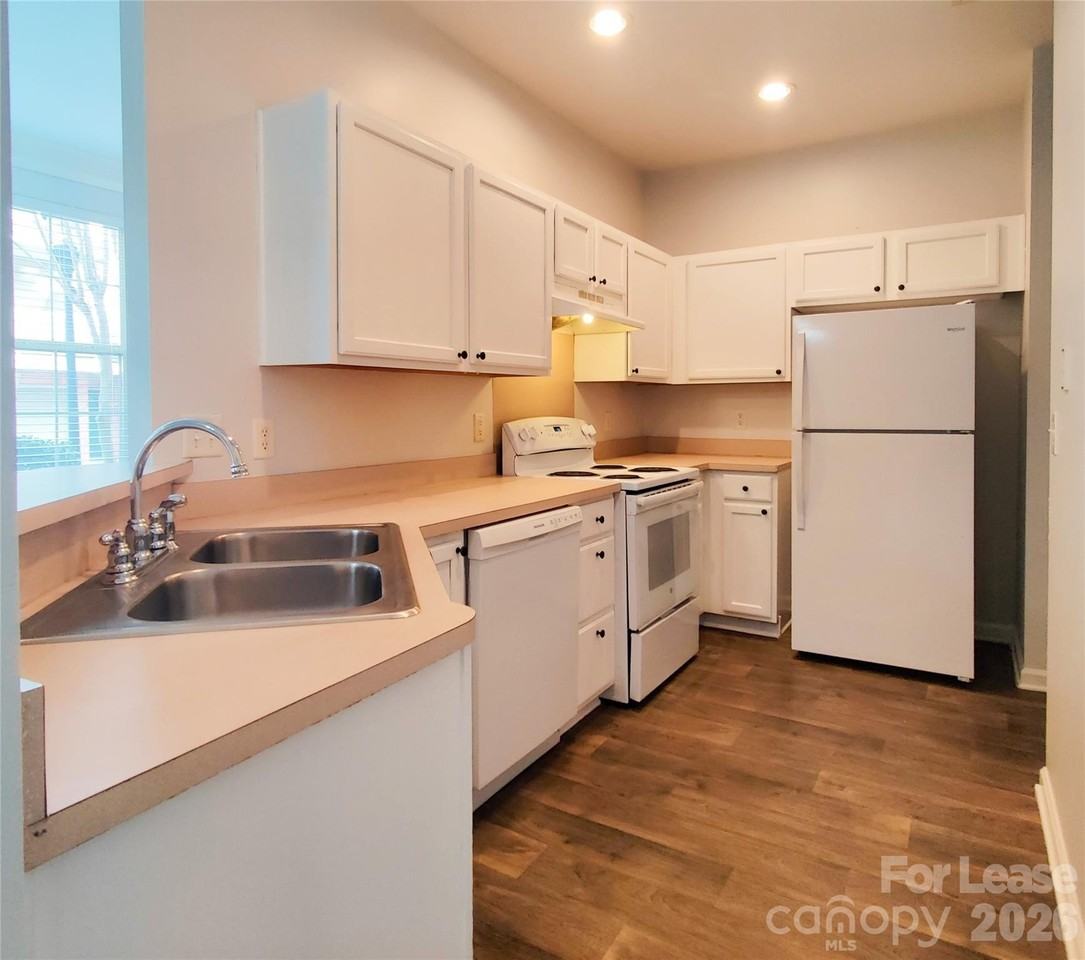 6427 Quarterbridge Ln - Photo 5 of 25