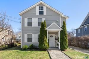 featured image of 14 Center Ave Unit 1n