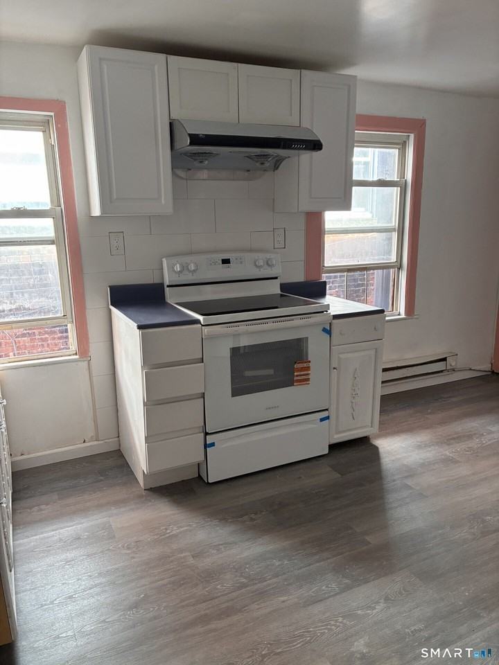 440 Main St Unit C - Photo 2 of 3