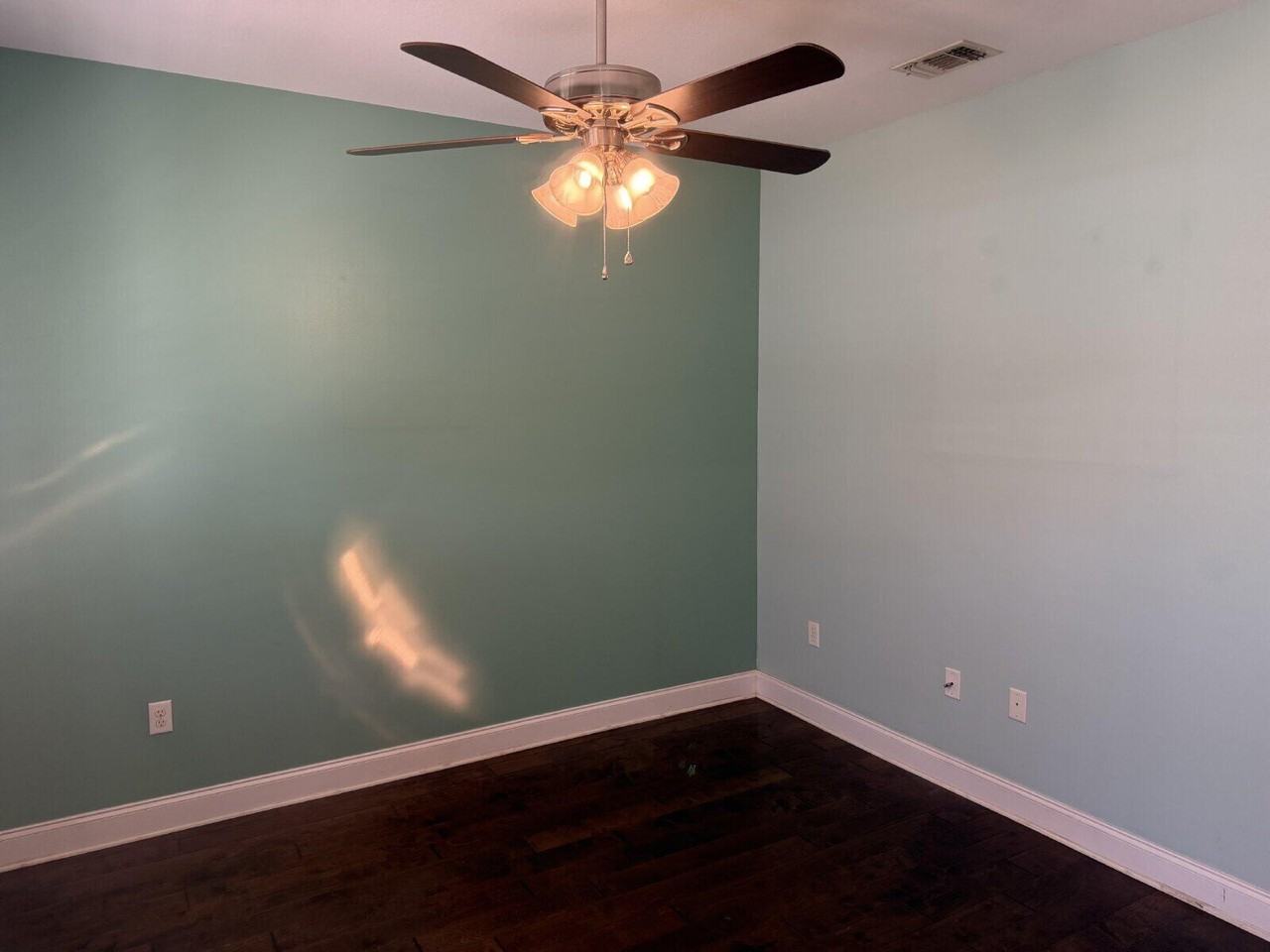 3467 Sparco Dr - Photo 4 of 21