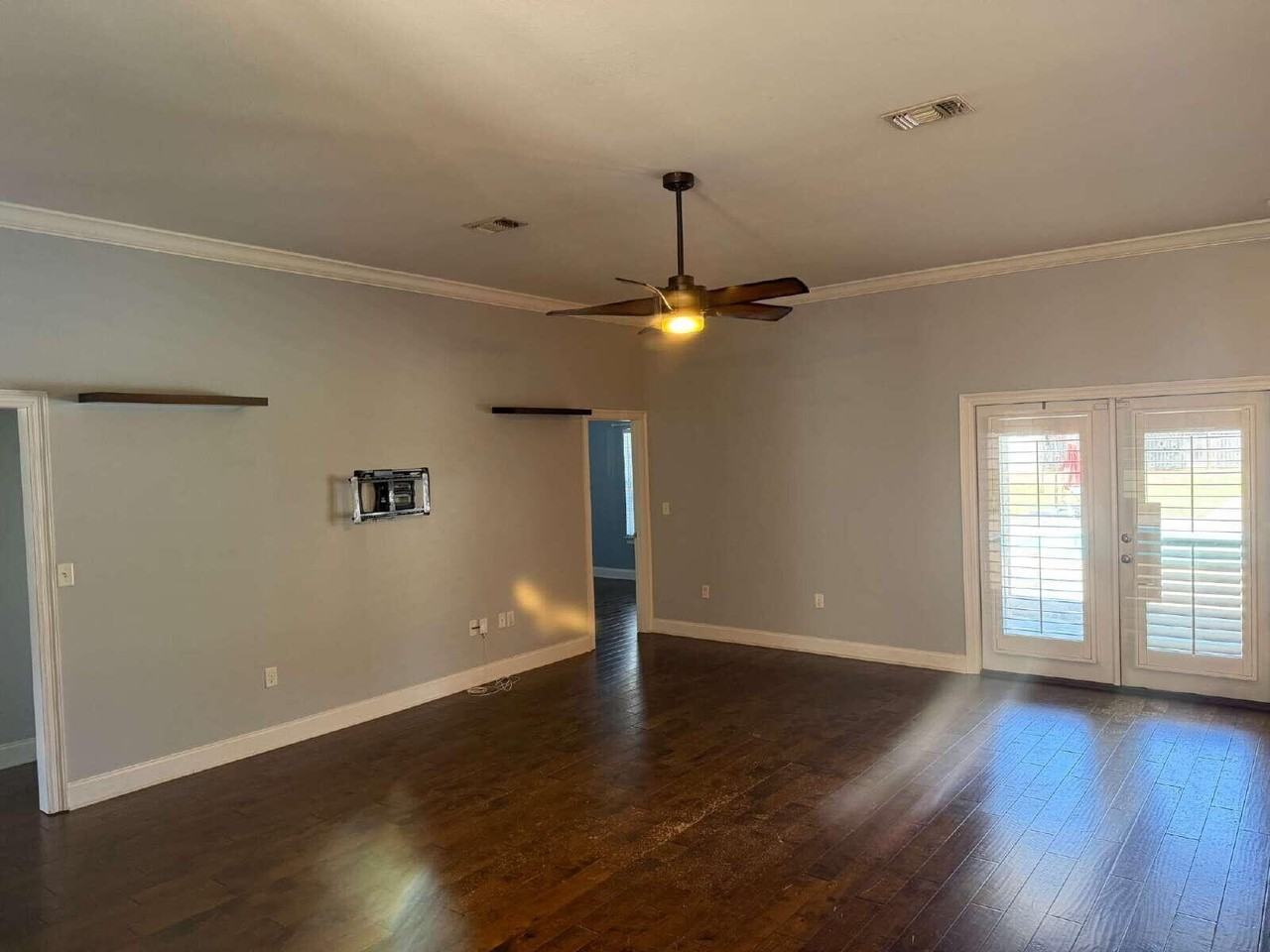 3467 Sparco Dr - Photo 6 of 21