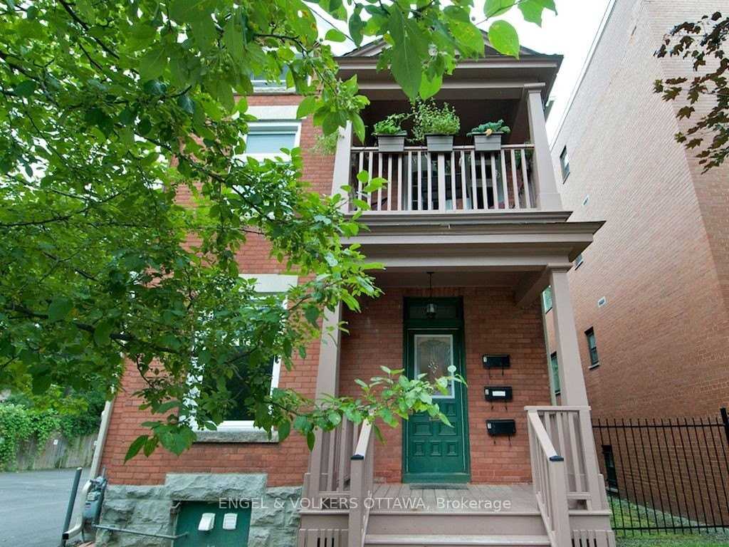 96 Waverley Street 1 - Photo 2 of 28