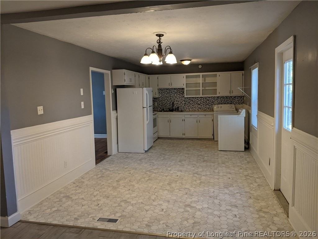 1926 Pumpkin Rd - Photo 3 of 13