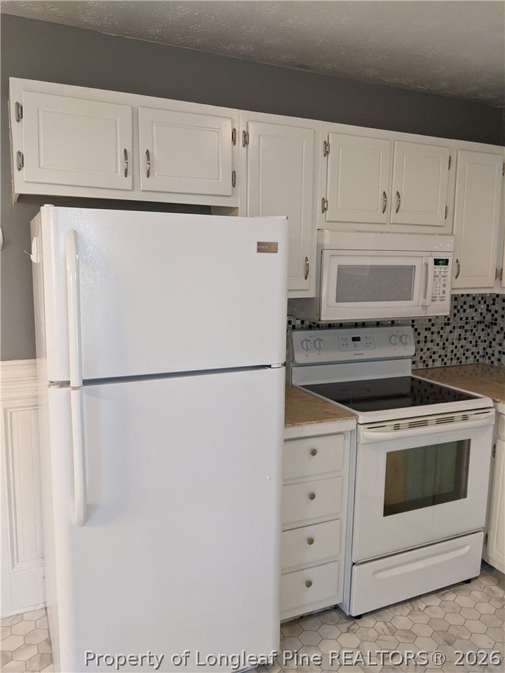 1926 Pumpkin Rd - Photo 5 of 13