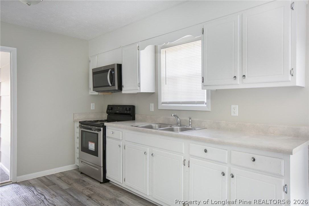 1879 Frankie Ave - Photo 7 of 15