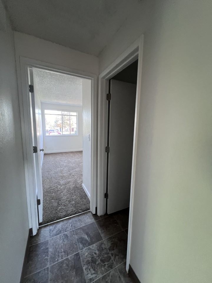 3478 Hadley St Ne #3478 - Photo 5 of 19