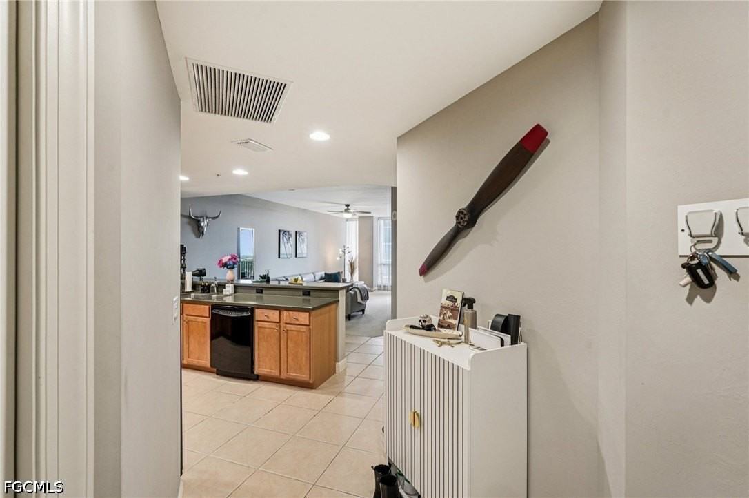 5781 Cape Harbour Dr Apt 903 - Photo 3 of 40