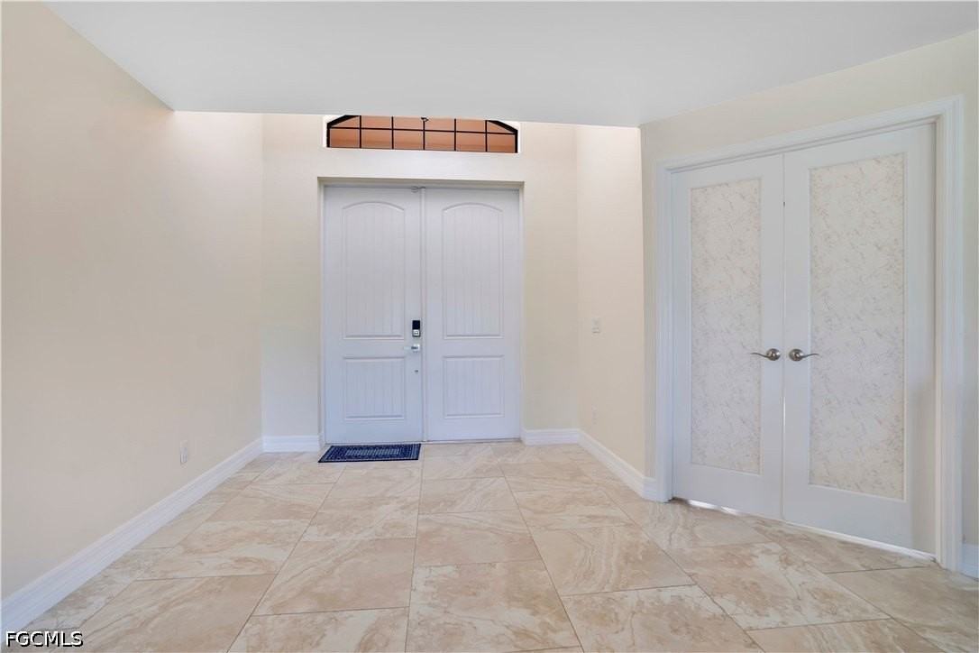 1627 Sw 14th St - Photo 4 of 50