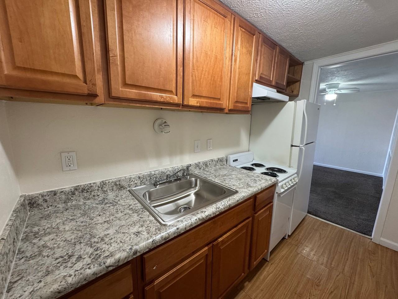 Greenleaf Apartments - Photo 2 of 10