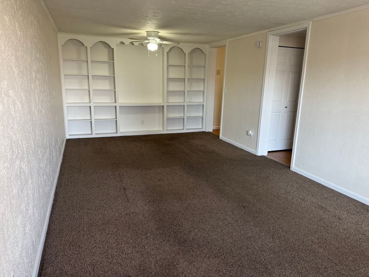 Greenleaf Apartments - Photo 6 of 10