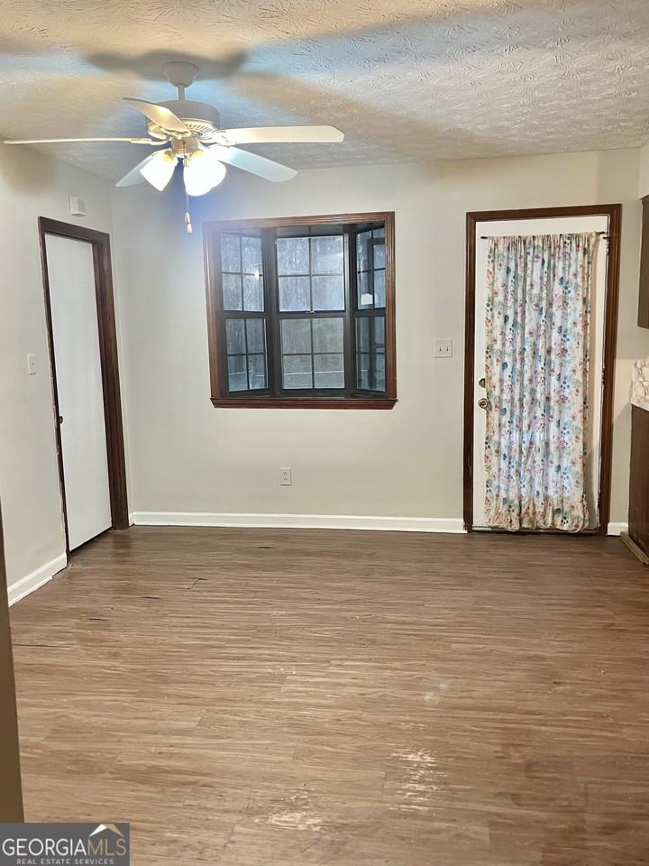 566 Brookfield Way - Photo 4 of 14