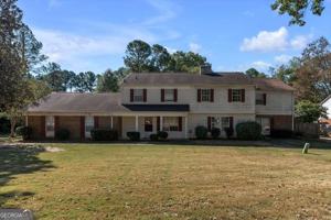 featured image of 2613 Stratford Ln Unit 3