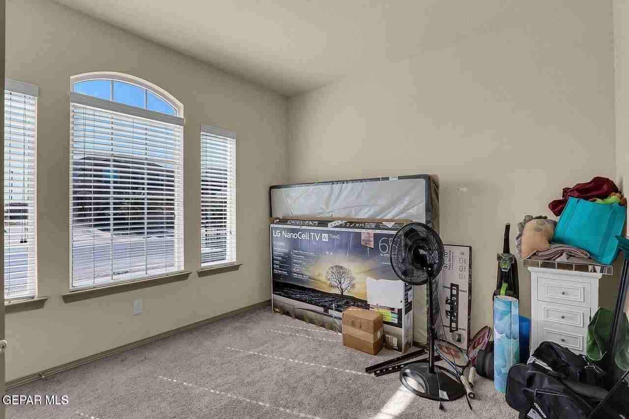 14309 Arabian Point Ave - Photo 3 of 23