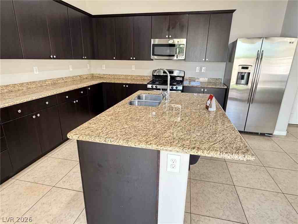 3960 Monaco View Dr - Photo 7 of 30