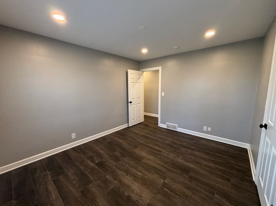 703 N Alpine Rd #1 - Photo 4 of 9