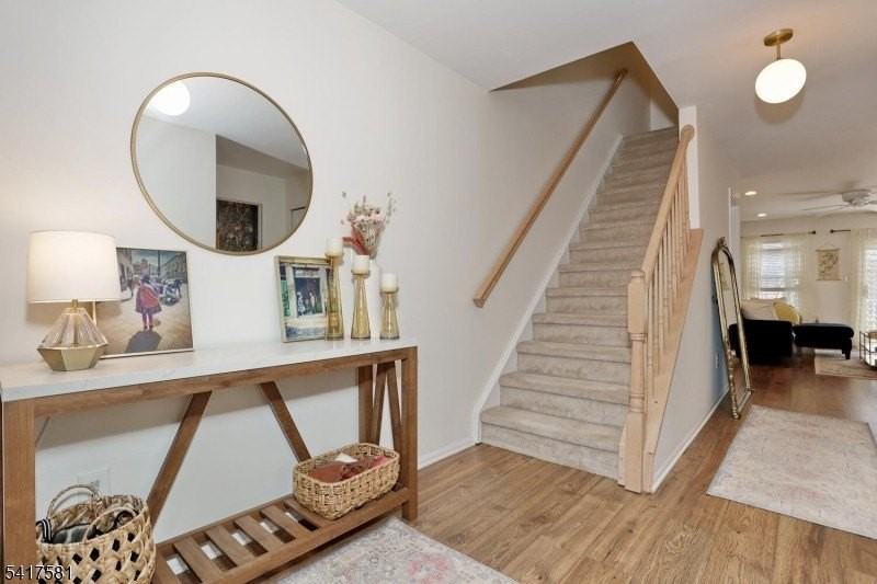 2051 Charles Ct - Photo 4 of 30