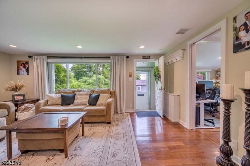 9 S Orchard Ter - Photo 5 of 32